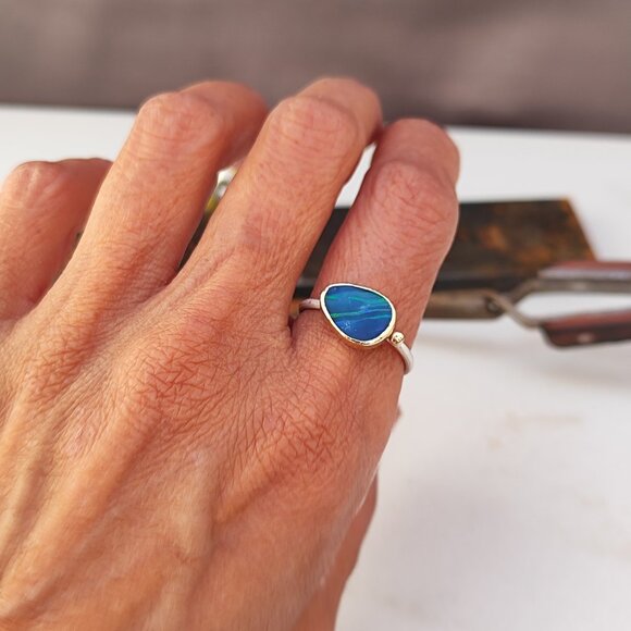 14K solid Yellow gold & Sterling silver ring with Blue Australian Opal. - Picture 8 of 14